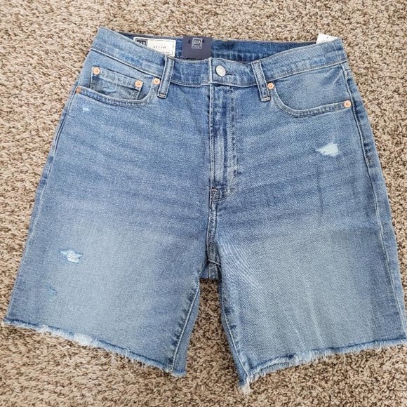 Gap Mid Rise Relaxed Distress Denim Bermuda Short - Picture 1 of 4